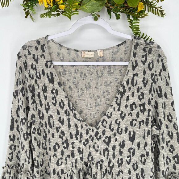 ALTAR'D STATE BRAELYN OVERSIZED HIGH LOW GREY LEOPARD SWEATER SIZE SMALL - Picture 5 of 11